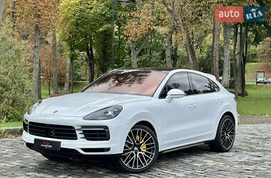 Позашляховик / Кросовер Porsche Cayenne 2019 в 