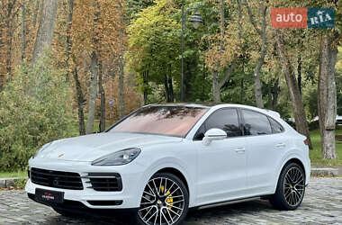 Позашляховик / Кросовер Porsche Cayenne 2019 в 
