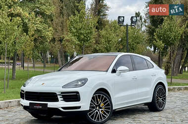 Позашляховик / Кросовер Porsche Cayenne 2019 в 