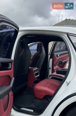 Позашляховик / Кросовер Porsche Cayenne 2019 в 