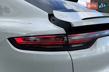 Позашляховик / Кросовер Porsche Cayenne 2019 в 
