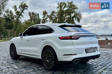 Позашляховик / Кросовер Porsche Cayenne 2019 в 