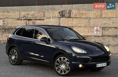 Внедорожник / Кроссовер Porsche Cayenne 2011 в 