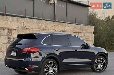 Внедорожник / Кроссовер Porsche Cayenne 2011 в 
