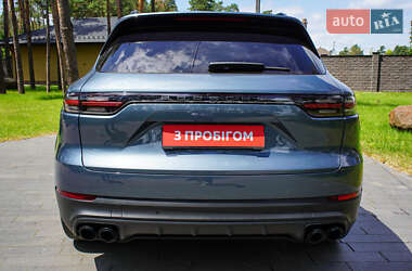Позашляховик / Кросовер Porsche Cayenne 2019 в 