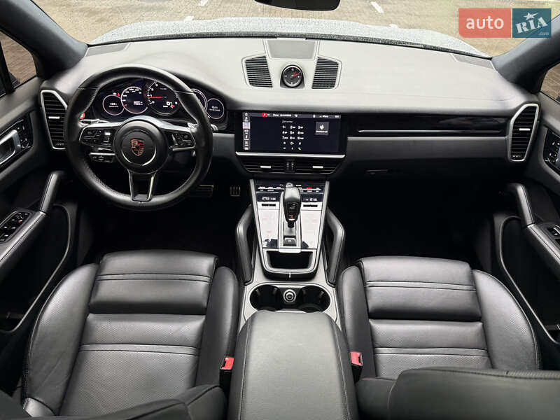 Внедорожник / Кроссовер Porsche Cayenne 2019 в Киеве