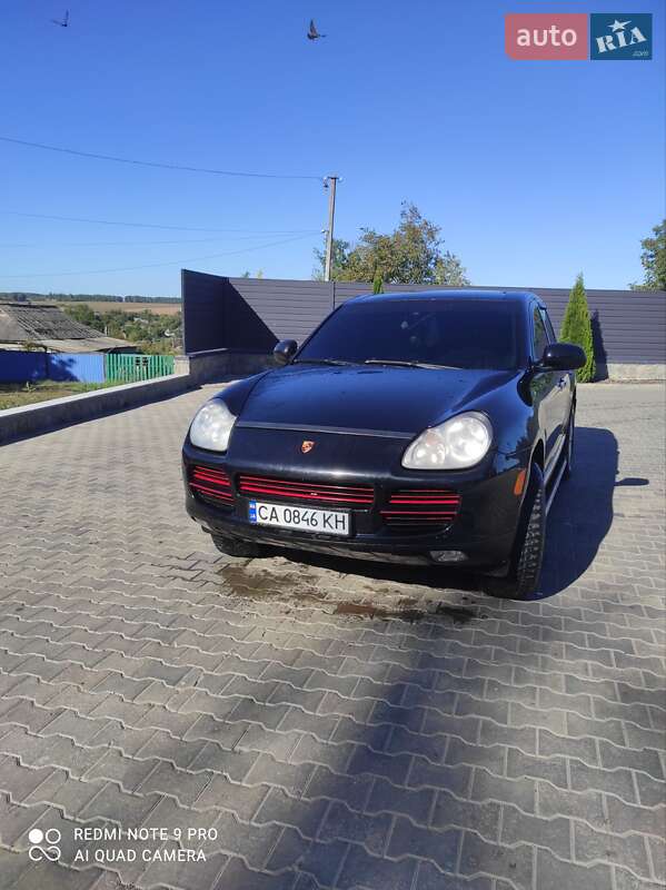 Позашляховик / Кросовер Porsche Cayenne 2004 в 