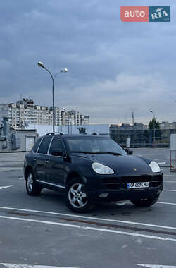 Позашляховик / Кросовер Porsche Cayenne 2004 в 
