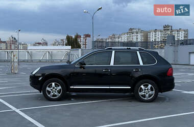 Позашляховик / Кросовер Porsche Cayenne 2004 в 