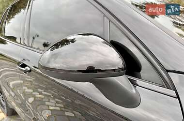 Внедорожник / Кроссовер Porsche Cayenne 2014 в 