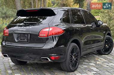 Внедорожник / Кроссовер Porsche Cayenne 2014 в 