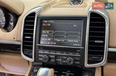 Внедорожник / Кроссовер Porsche Cayenne 2014 в 