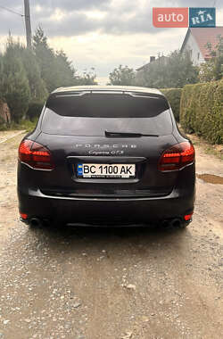 Позашляховик / Кросовер Porsche Cayenne 2012 в 