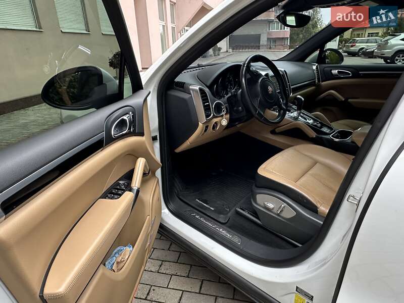 Внедорожник / Кроссовер Porsche Cayenne 2014 в Днепре фото 3 Внедорожник / Кроссовер Porsche Cayenne 2014 в Днепре