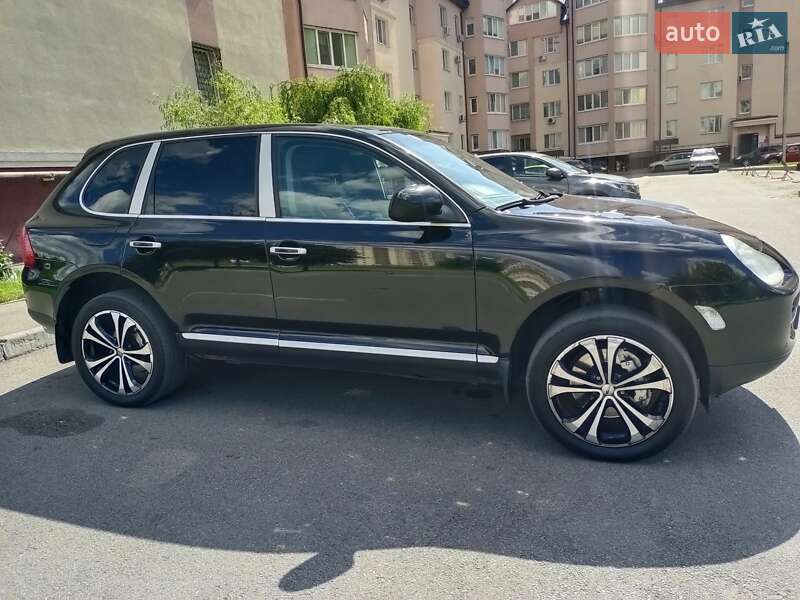 Позашляховик / Кросовер Porsche Cayenne 2003 в Києві