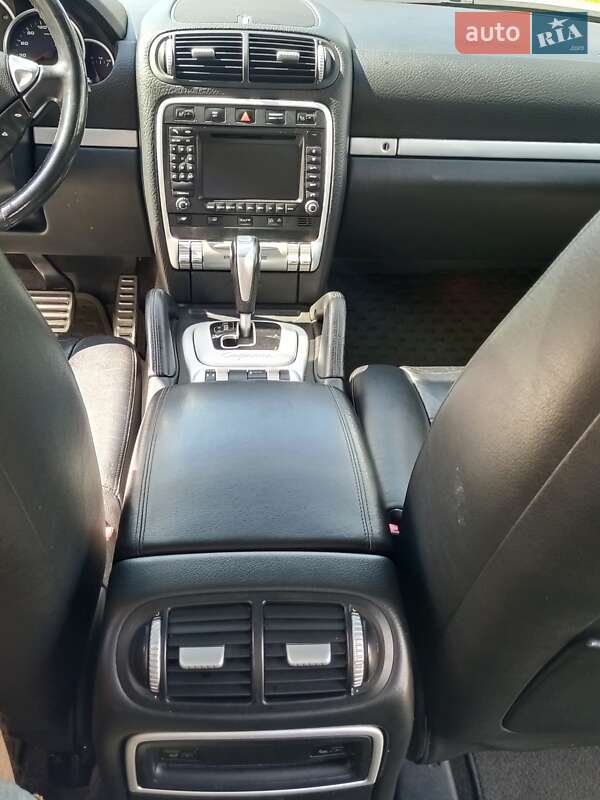 Позашляховик / Кросовер Porsche Cayenne 2003 в Києві