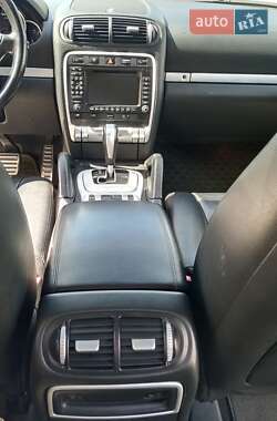 Позашляховик / Кросовер Porsche Cayenne 2003 в 