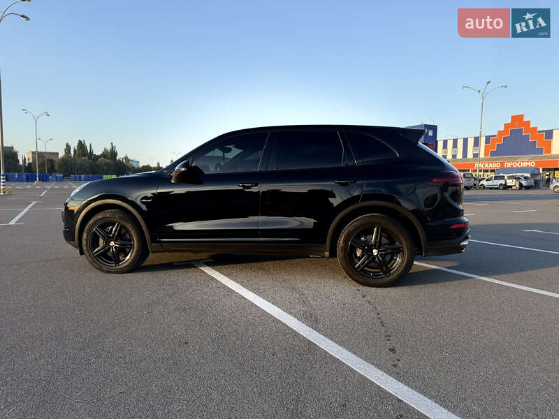 Позашляховик / Кросовер Porsche Cayenne 2014 в Кам'янець-Подільському