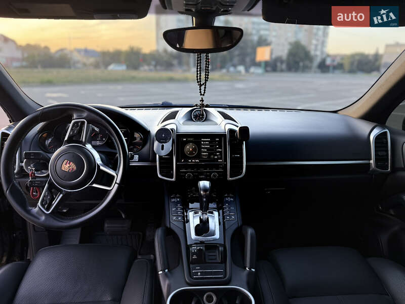 Позашляховик / Кросовер Porsche Cayenne 2014 в Кам'янець-Подільському