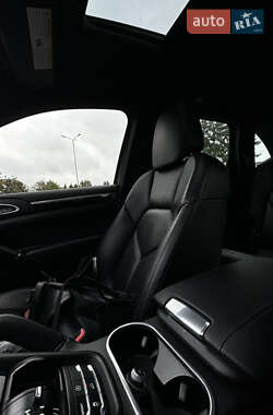 Позашляховик / Кросовер Porsche Cayenne 2012 в 