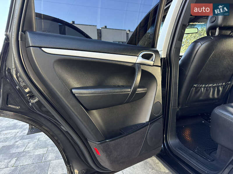 Внедорожник / Кроссовер Porsche Cayenne 2010 в Ивано-Франковске фото 15 Внедорожник / Кроссовер Porsche Cayenne 2010 в Ивано-Франковске