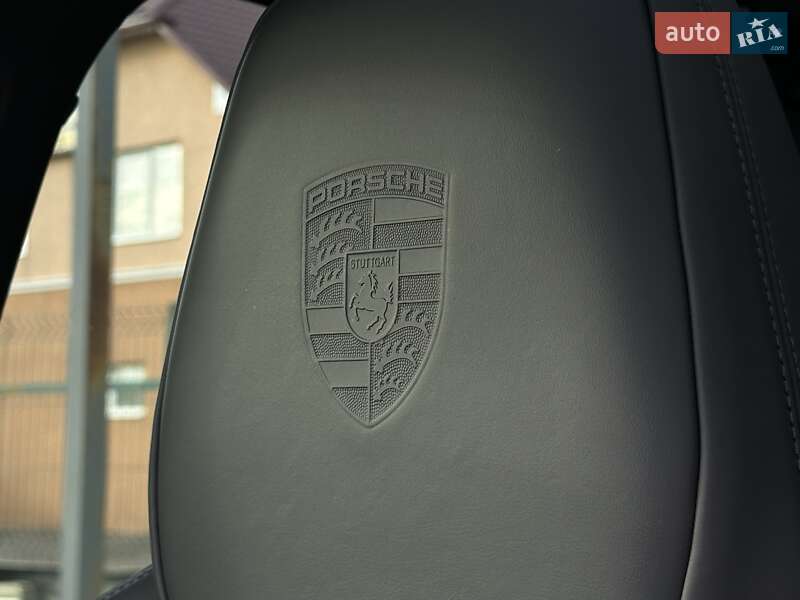 Позашляховик / Кросовер Porsche Cayenne 2020 в Мукачевому
