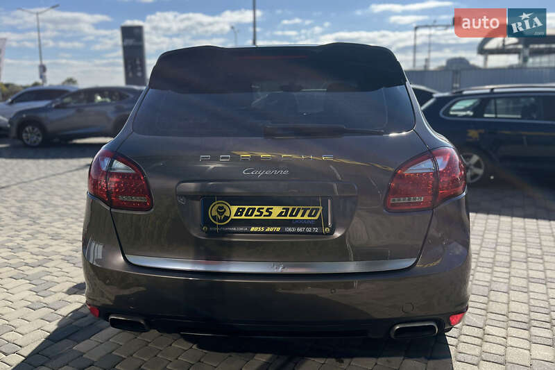 Позашляховик / Кросовер Porsche Cayenne 2013 в Мукачевому