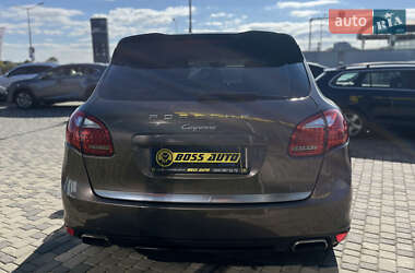 Позашляховик / Кросовер Porsche Cayenne 2013 в 