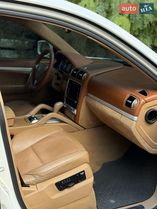 Внедорожник / Кроссовер Porsche Cayenne 2008 в Львове