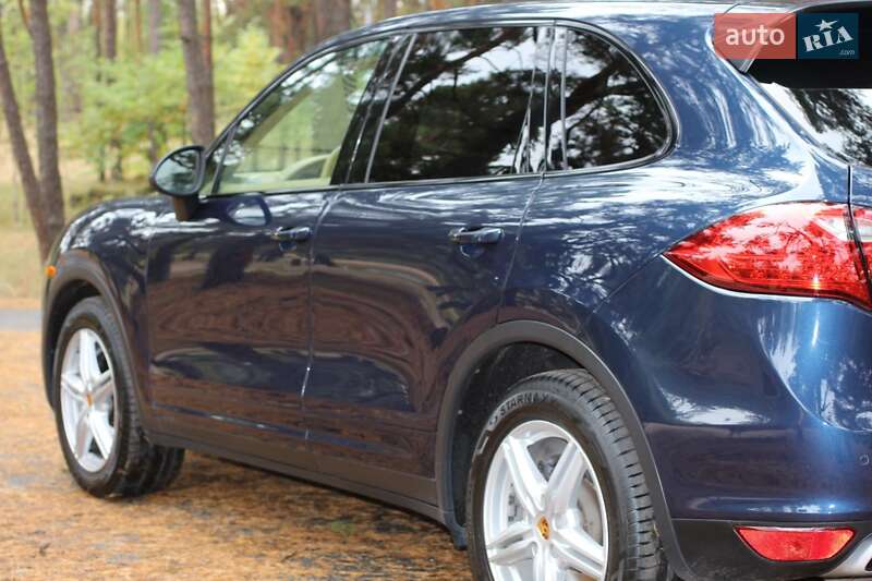 Внедорожник / Кроссовер Porsche Cayenne 2011 в Киеве фото 9 Внедорожник / Кроссовер Porsche Cayenne 2011 в Киеве