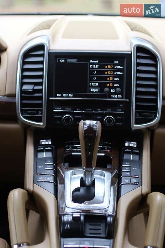 Внедорожник / Кроссовер Porsche Cayenne 2011 в Киеве фото 23 Внедорожник / Кроссовер Porsche Cayenne 2011 в Киеве
