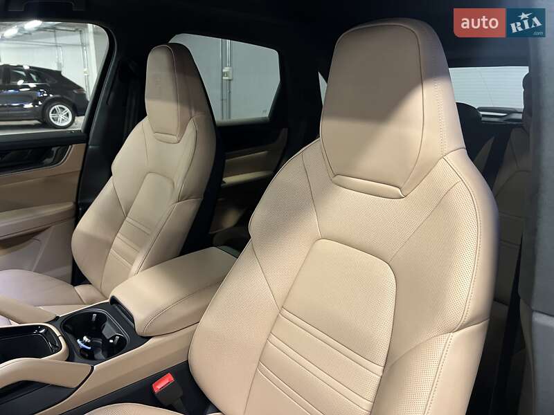 Внедорожник / Кроссовер Porsche Cayenne 2023 в Киеве фото 31 Внедорожник / Кроссовер Porsche Cayenne 2023 в Киеве