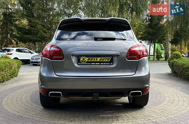 Внедорожник / Кроссовер Porsche Cayenne 2014 в 