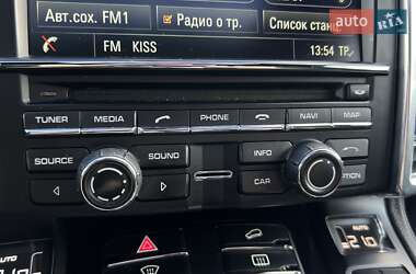 Внедорожник / Кроссовер Porsche Cayenne 2014 в 