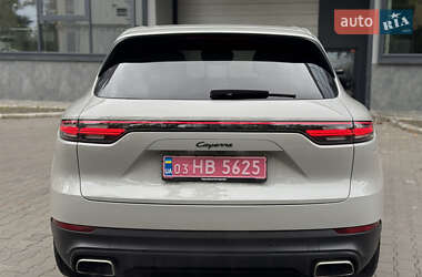 Позашляховик / Кросовер Porsche Cayenne 2020 в 