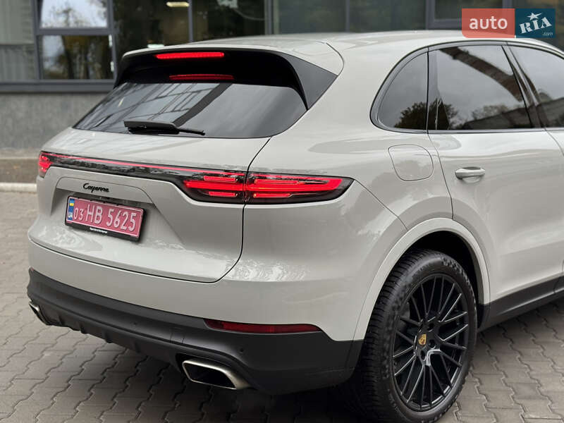 Позашляховик / Кросовер Porsche Cayenne 2020 в Києві