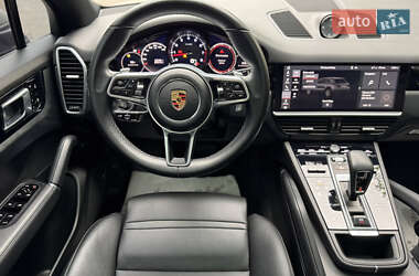 Позашляховик / Кросовер Porsche Cayenne 2020 в 