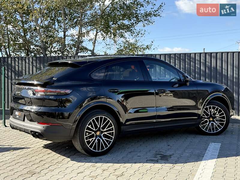Позашляховик / Кросовер Porsche Cayenne 2022 в Києві