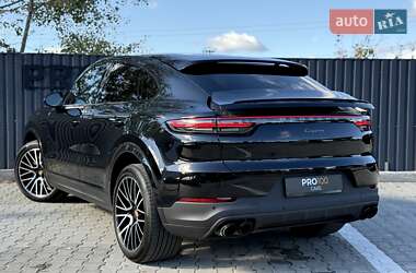 Позашляховик / Кросовер Porsche Cayenne 2022 в 