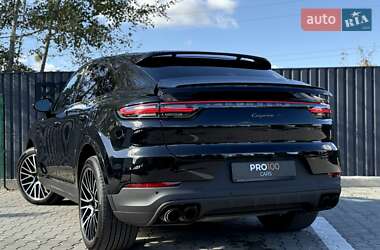 Позашляховик / Кросовер Porsche Cayenne 2022 в 