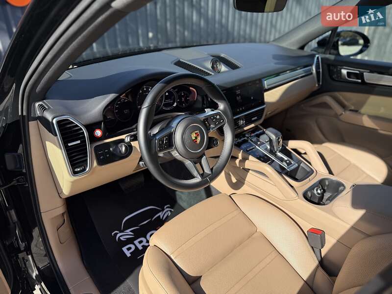 Позашляховик / Кросовер Porsche Cayenne 2022 в Києві