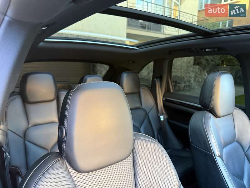 Внедорожник / Кроссовер Porsche Cayenne 2017 в Киеве фото 43 Внедорожник / Кроссовер Porsche Cayenne 2017 в Киеве