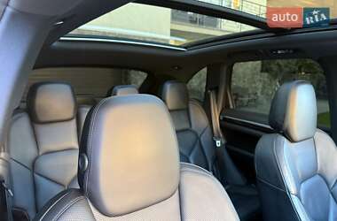 Позашляховик / Кросовер Porsche Cayenne 2017 в 