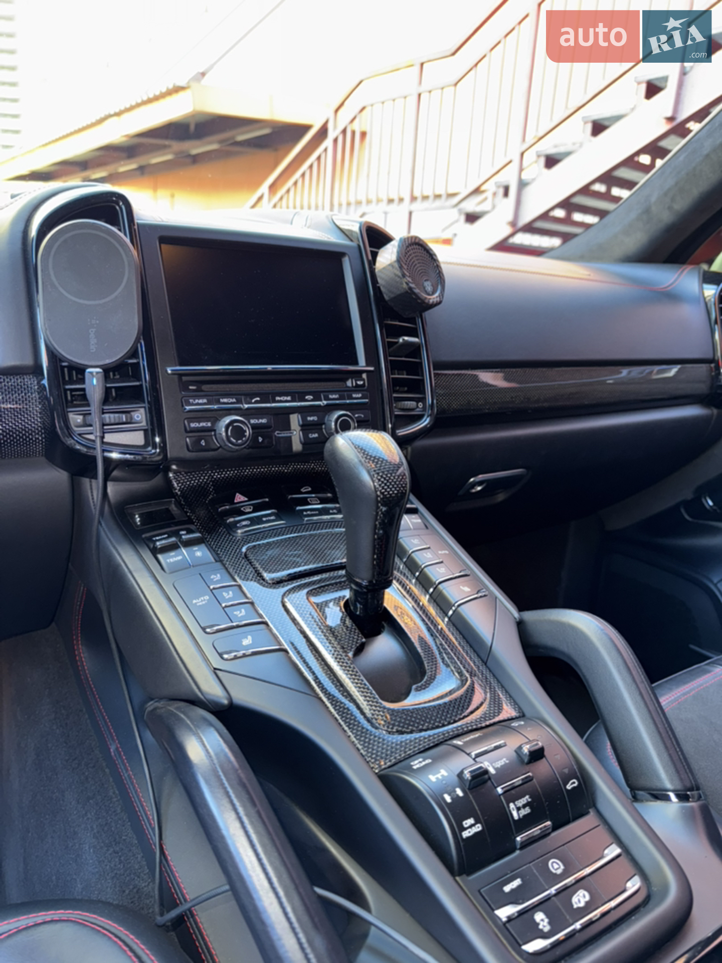 2016 Porsche Cayenne - мініатюра 18