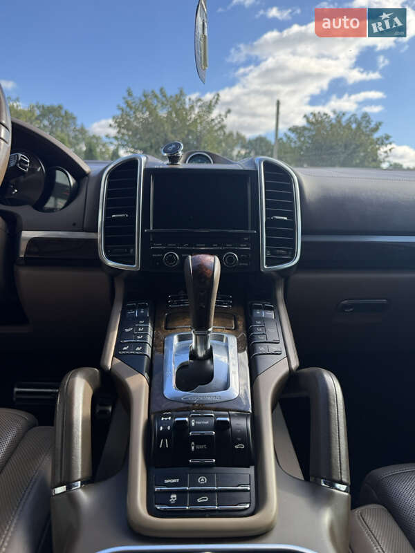 Позашляховик / Кросовер Porsche Cayenne 2012 в Вінниці