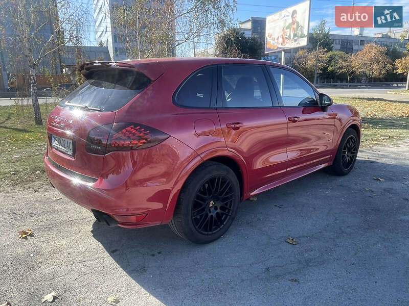 Внедорожник / Кроссовер Porsche Cayenne 2014 в Днепре