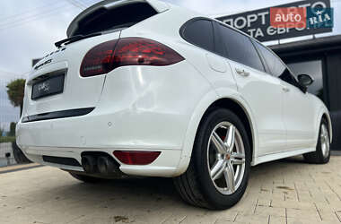 Позашляховик / Кросовер Porsche Cayenne 2013 в  фото 15 Позашляховик / Кросовер Porsche Cayenne 2013 в