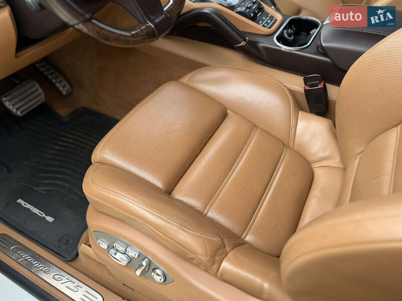 Внедорожник / Кроссовер Porsche Cayenne 2013 в Львове фото 26 Внедорожник / Кроссовер Porsche Cayenne 2013 в Львове