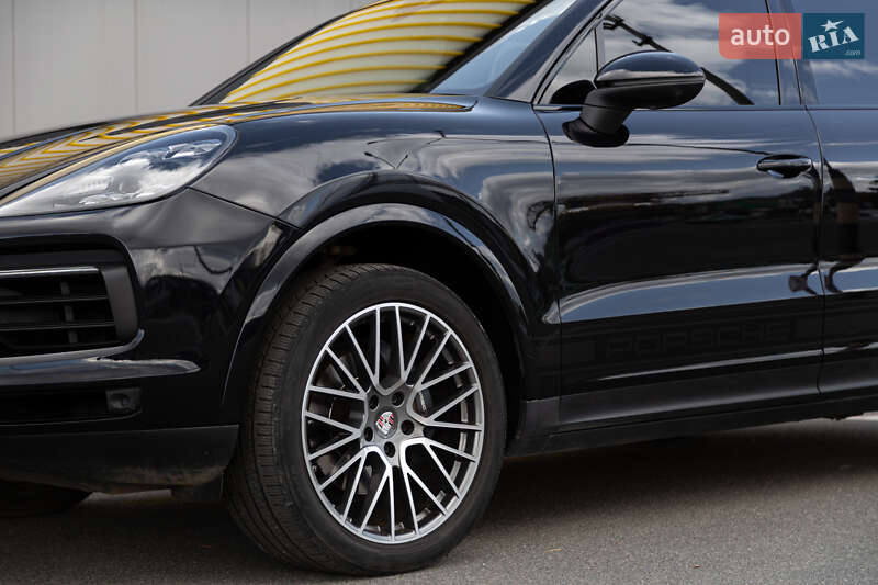 Позашляховик / Кросовер Porsche Cayenne 2020 в Києві