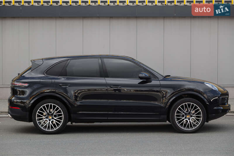 Позашляховик / Кросовер Porsche Cayenne 2020 в Києві